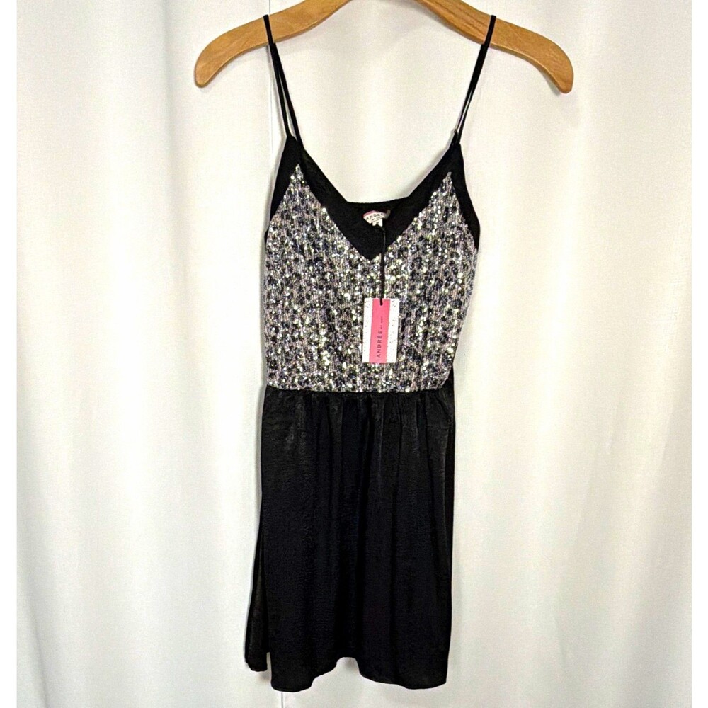 Andrée by Unit Black/Silver Sequin V-Neck Sleeveless Mini Slip Dress M